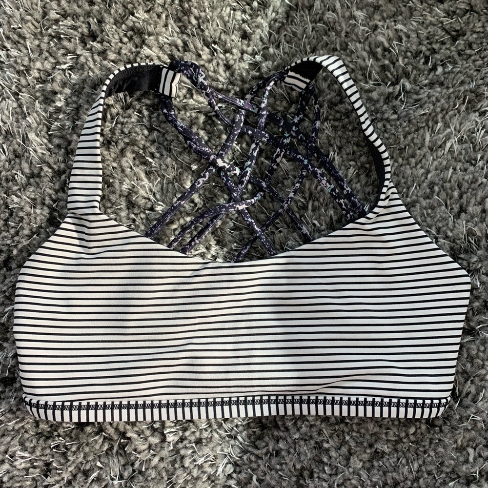 Lululemon free to be wild bra size 6